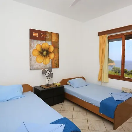 Spectacular Near The Beach!