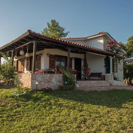 Villa Spectacular Near The Beach!