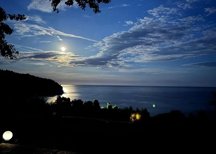Spectacular Near The Beach! Agia Paraskevi